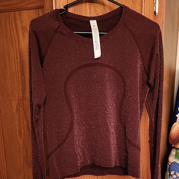 Lululemon Athletica Burgundy Sparkle Sweatshirt - Picture 1 of 16